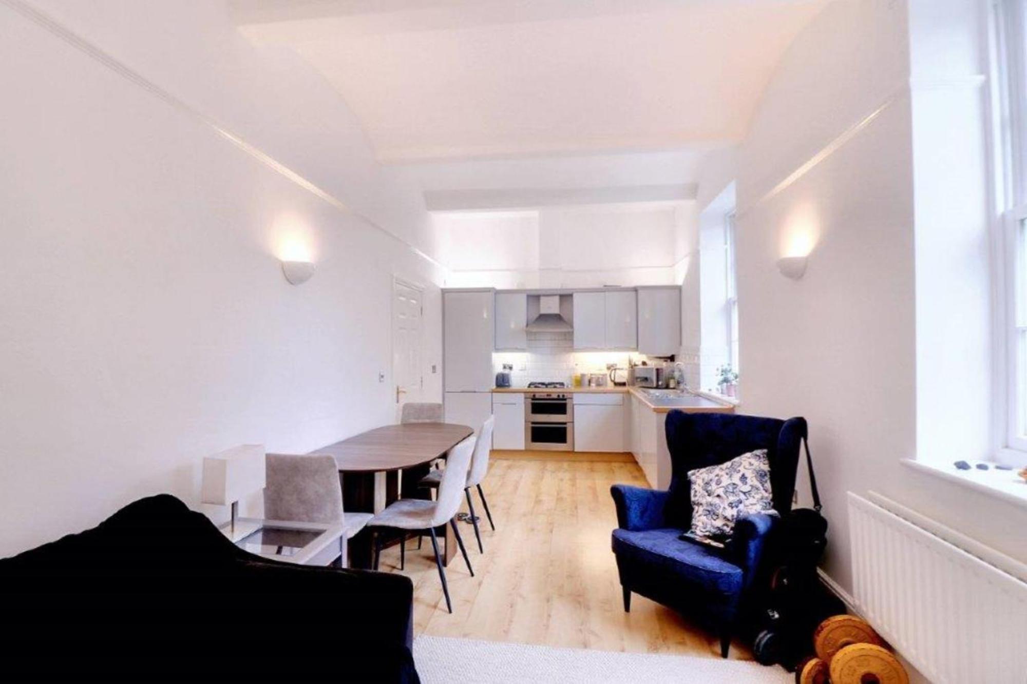 St Andrews Apartments Мейдстън Екстериор снимка