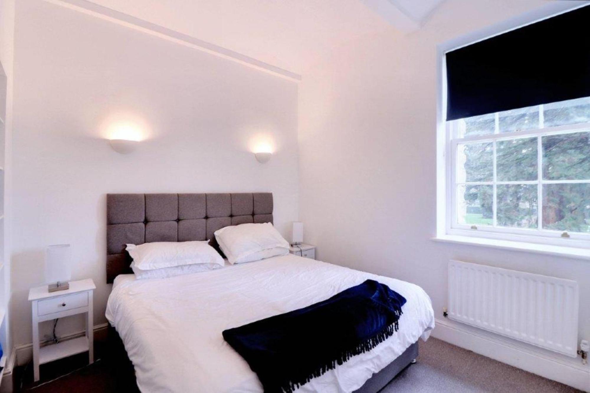 St Andrews Apartments Мейдстън Екстериор снимка