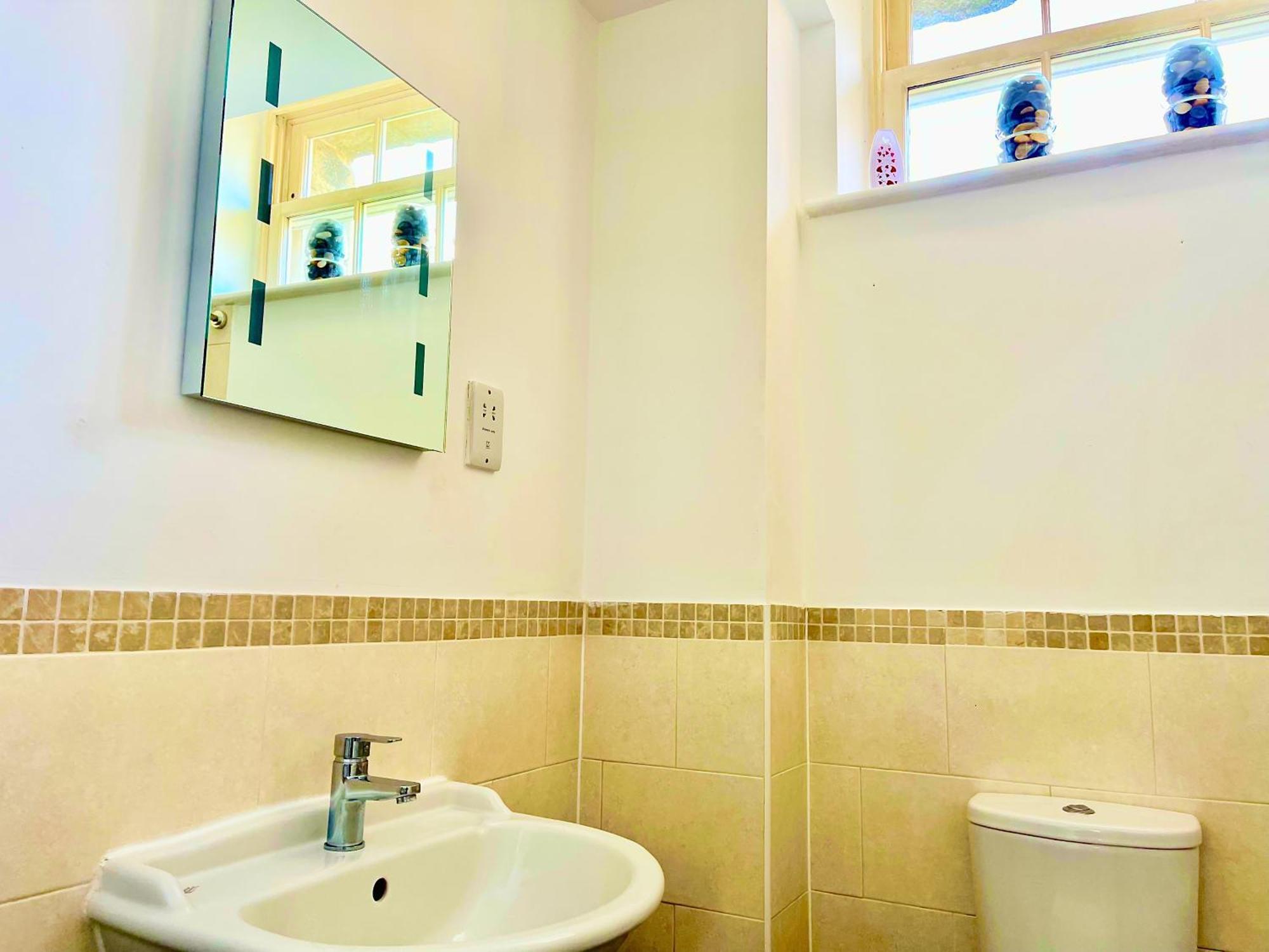 St Andrews Apartments Мейдстън Екстериор снимка
