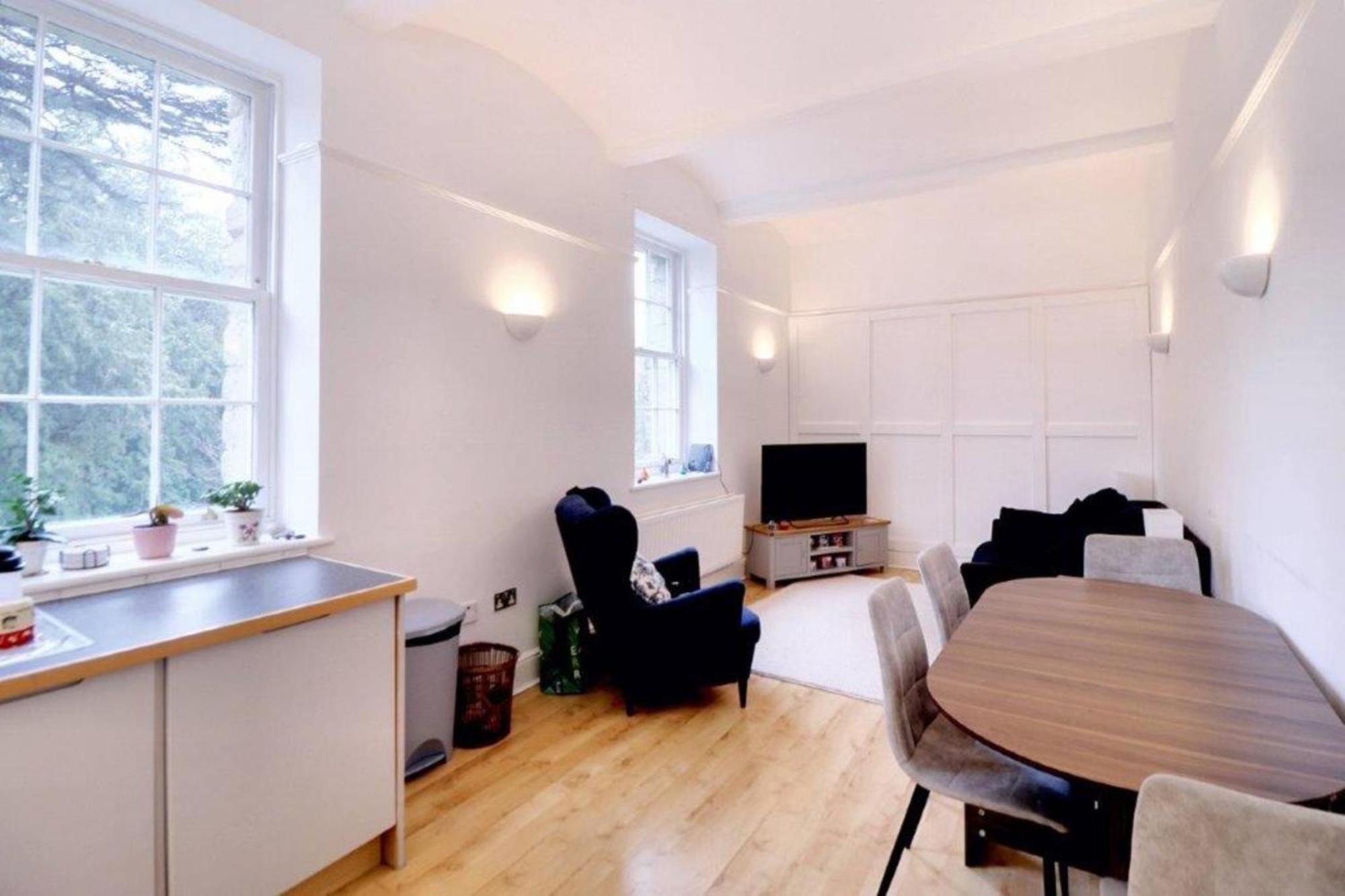 St Andrews Apartments Мейдстън Екстериор снимка