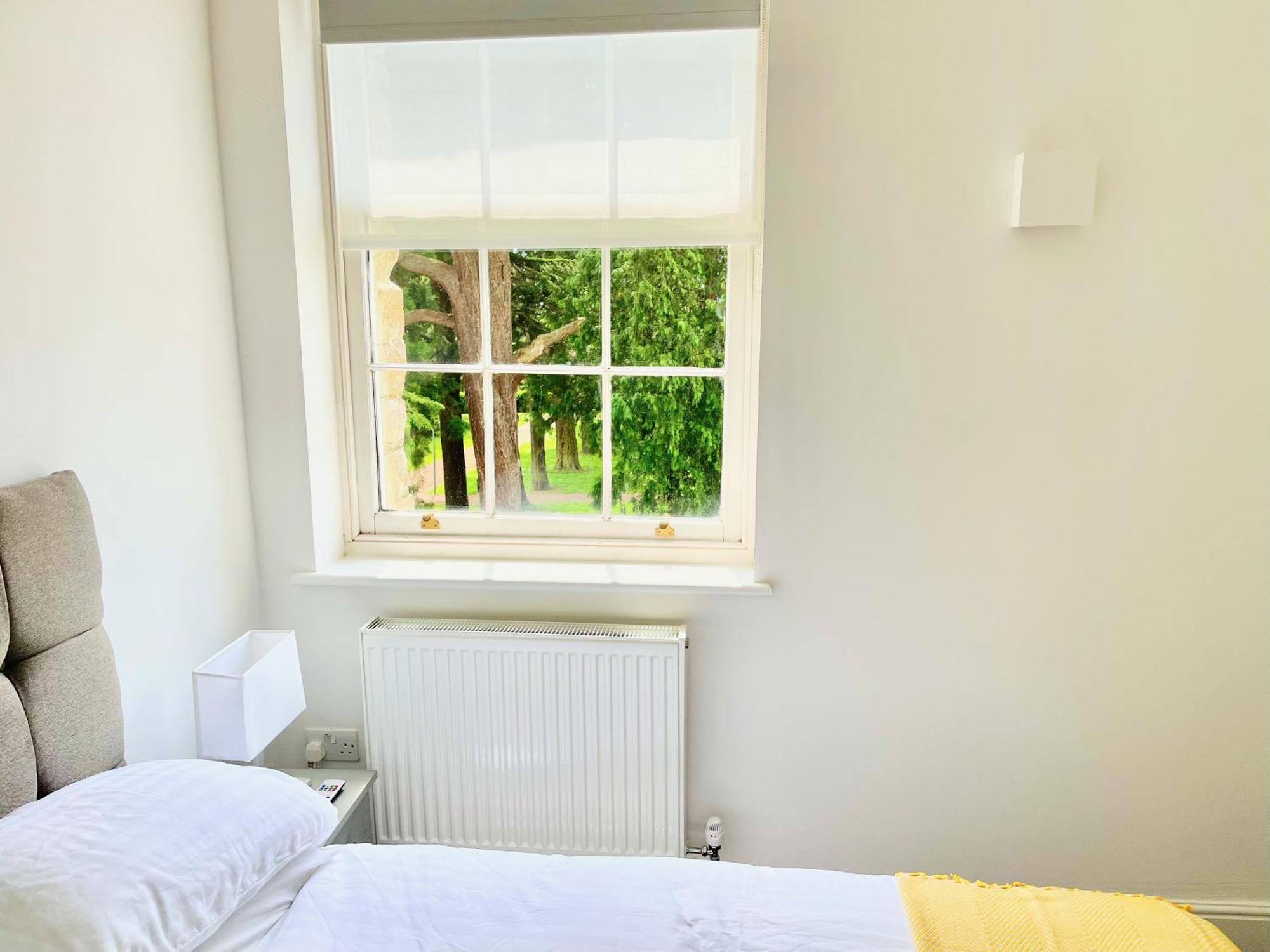 St Andrews Apartments Мейдстън Екстериор снимка