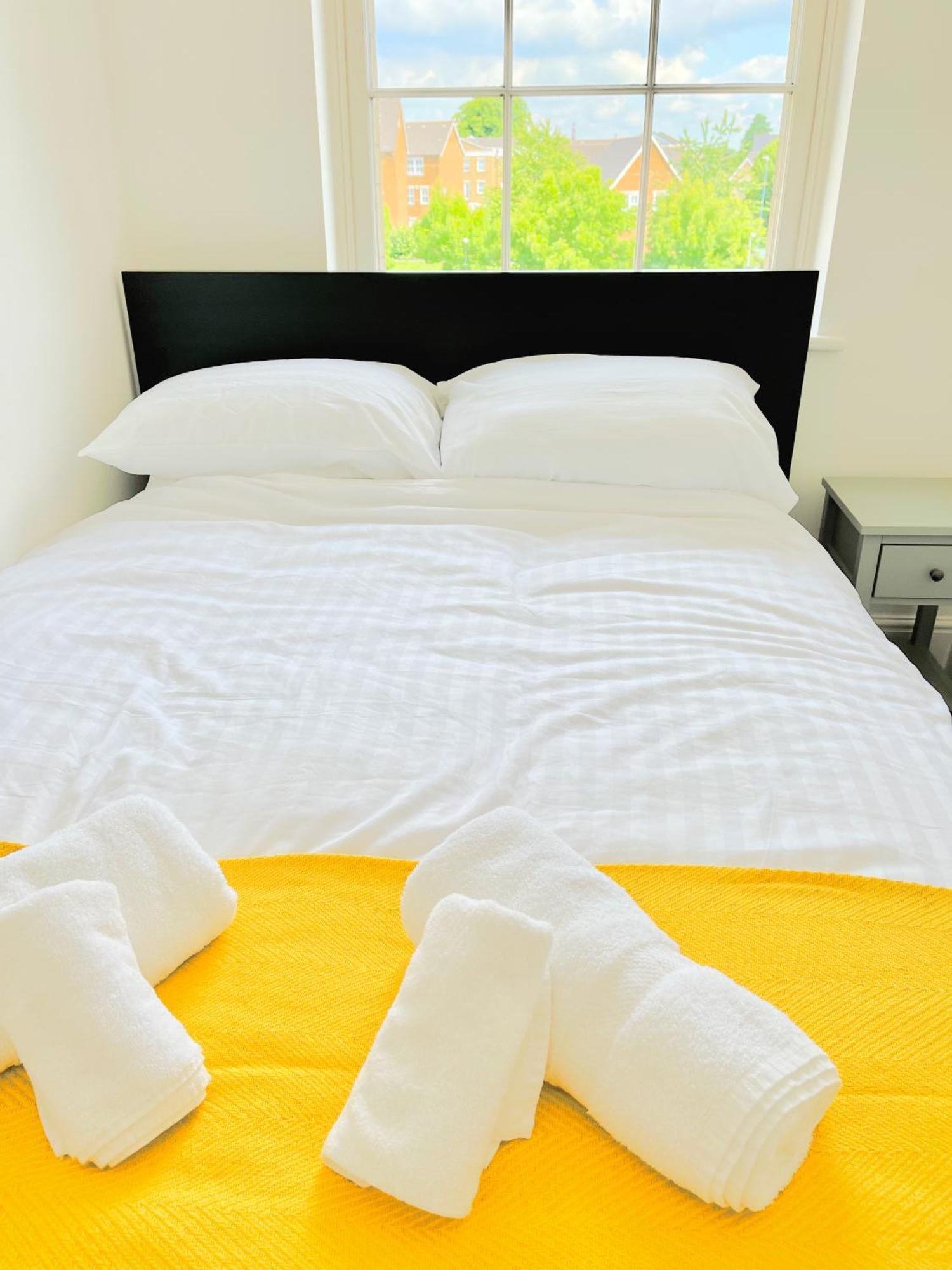 St Andrews Apartments Мейдстън Екстериор снимка