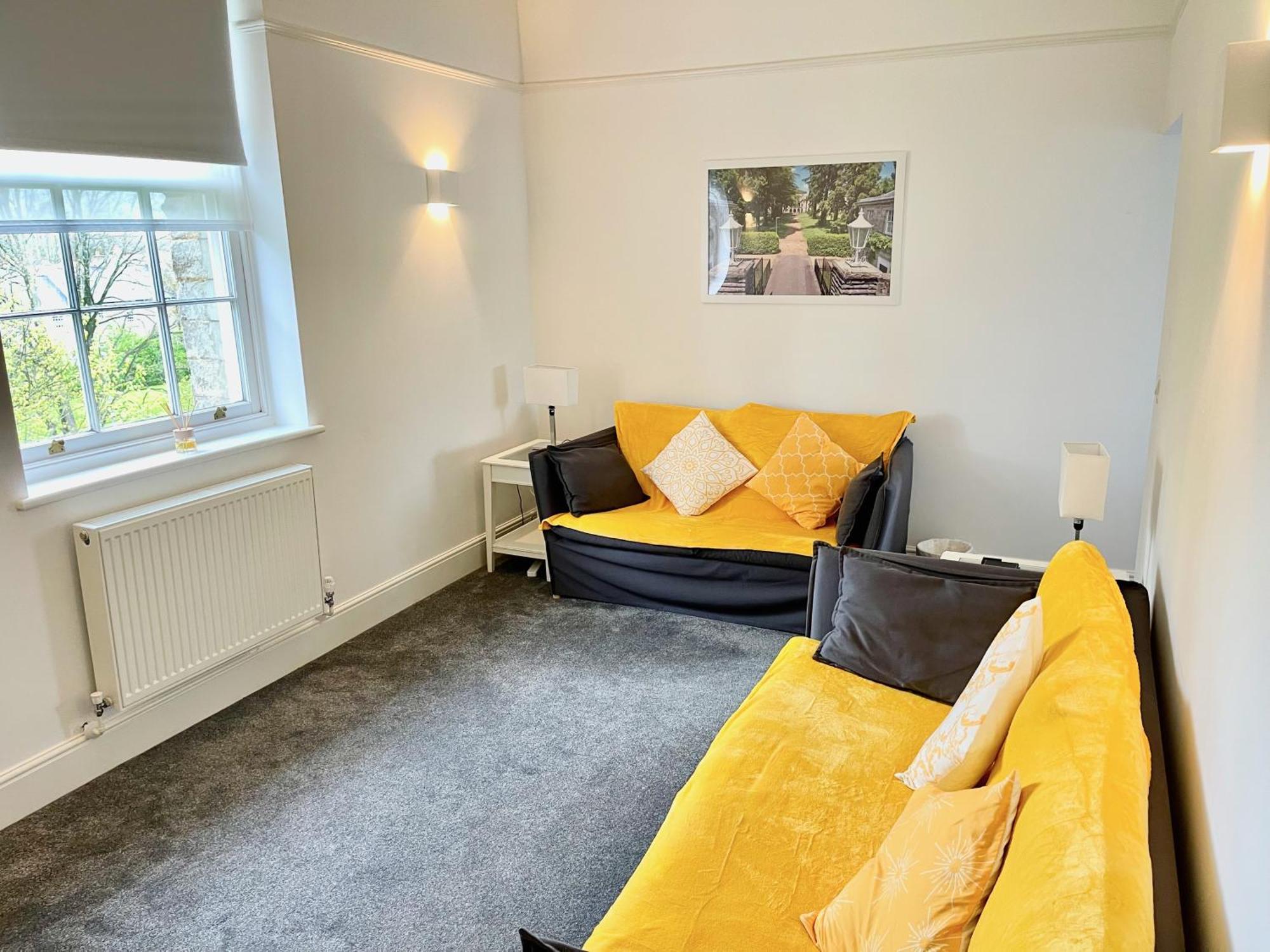 St Andrews Apartments Мейдстън Екстериор снимка