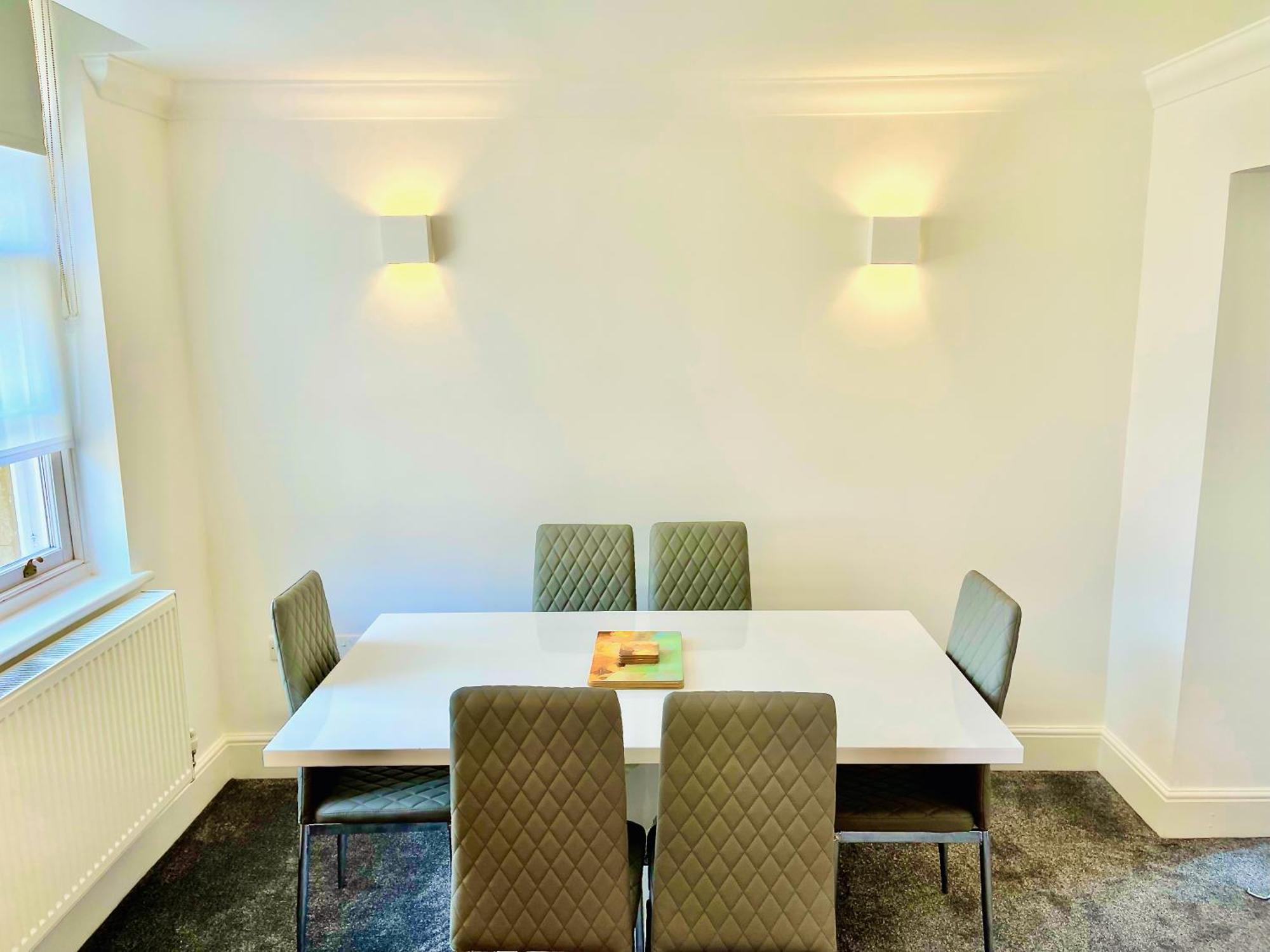 St Andrews Apartments Мейдстън Екстериор снимка