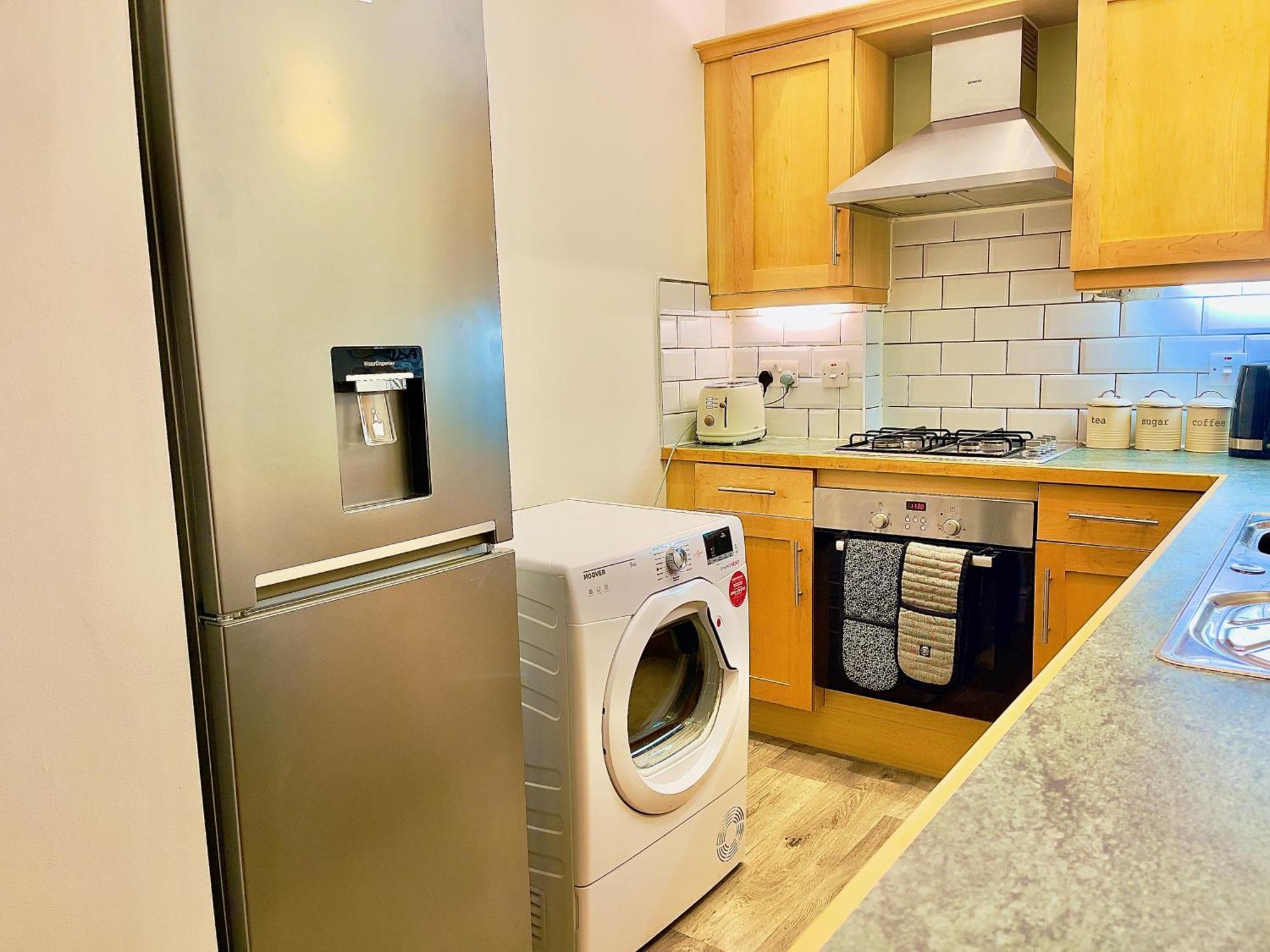 St Andrews Apartments Мейдстън Екстериор снимка