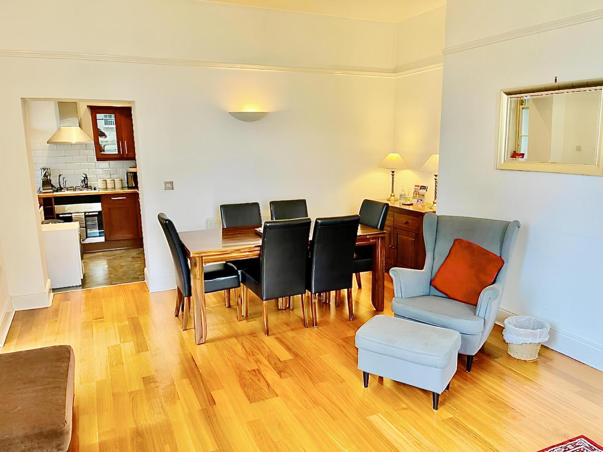 St Andrews Apartments Мейдстън Екстериор снимка
