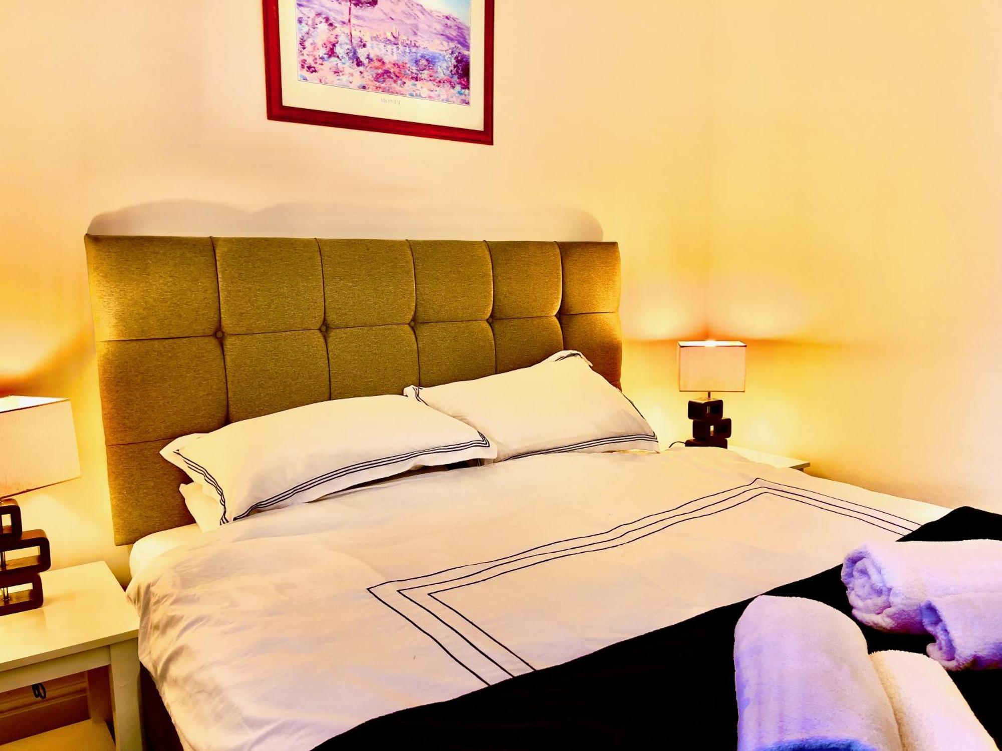St Andrews Apartments Мейдстън Екстериор снимка