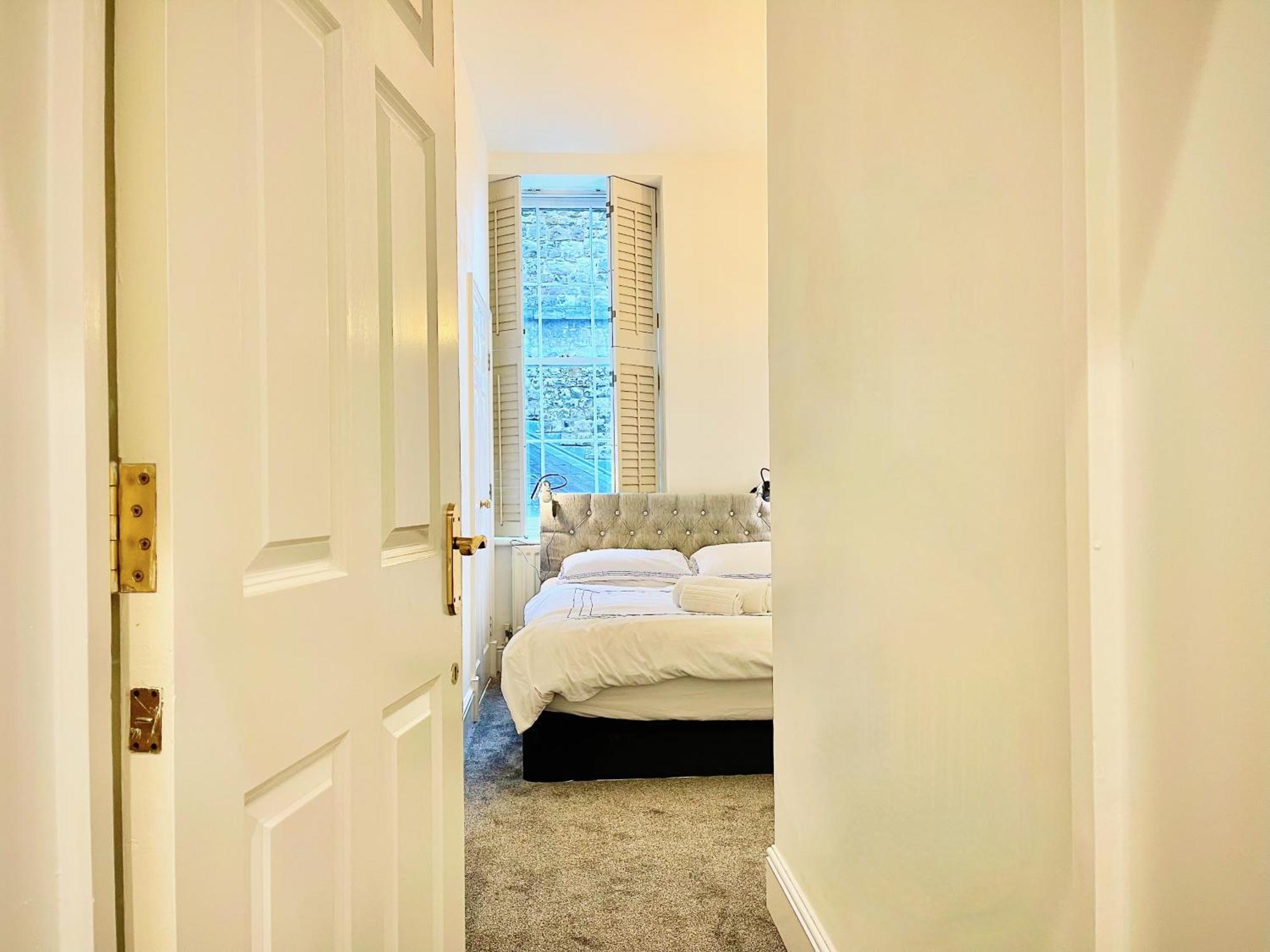 St Andrews Apartments Мейдстън Екстериор снимка